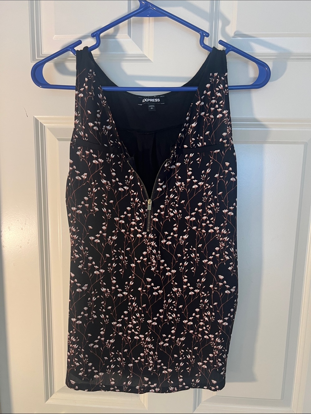 Express Black Sleeveless Zip-Front Camisole with Blush Floral Print